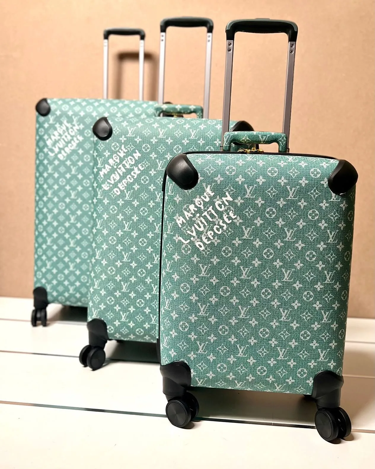 Louis Vuitton LV monogram-style hardside luggage set photo 1