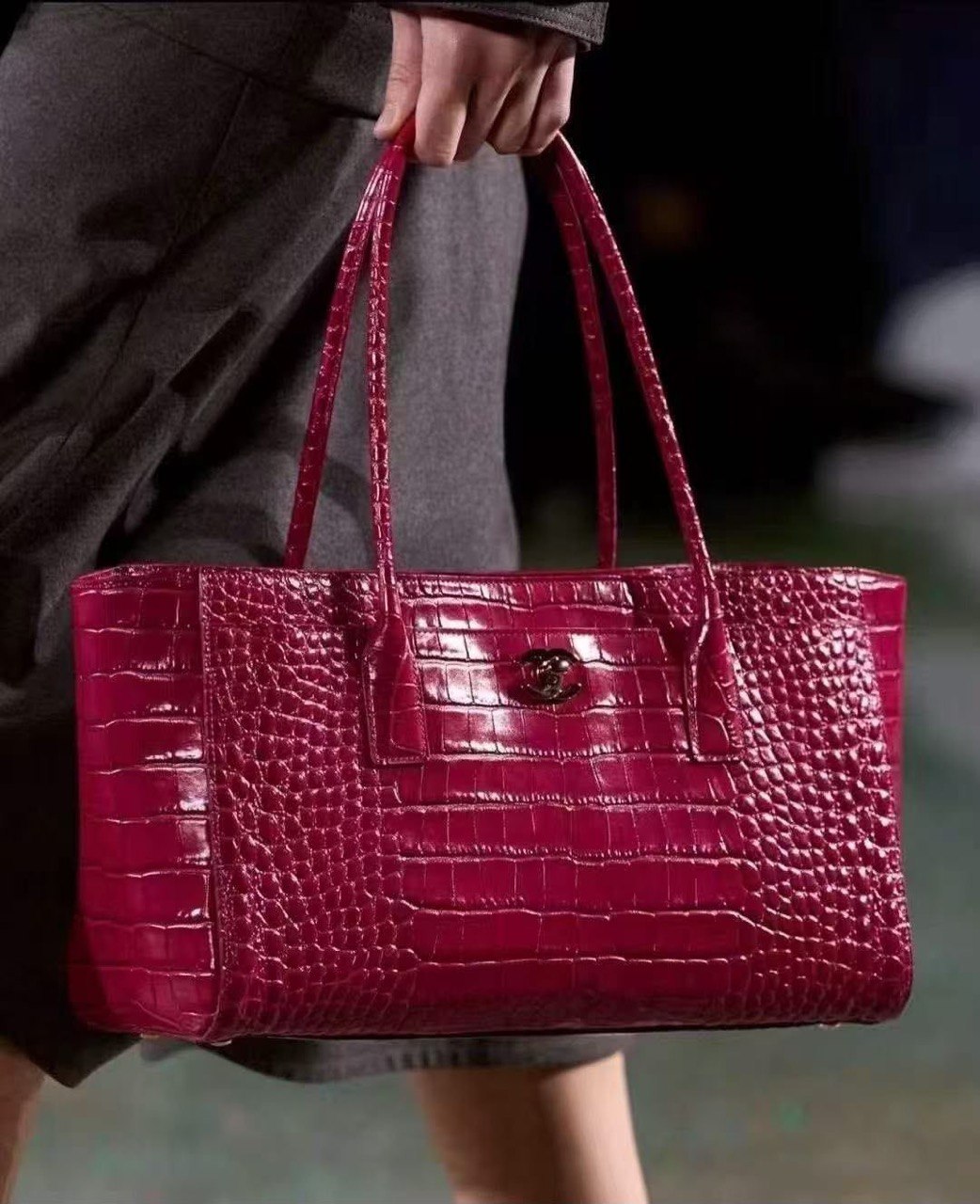 Chanel Medium photo 2