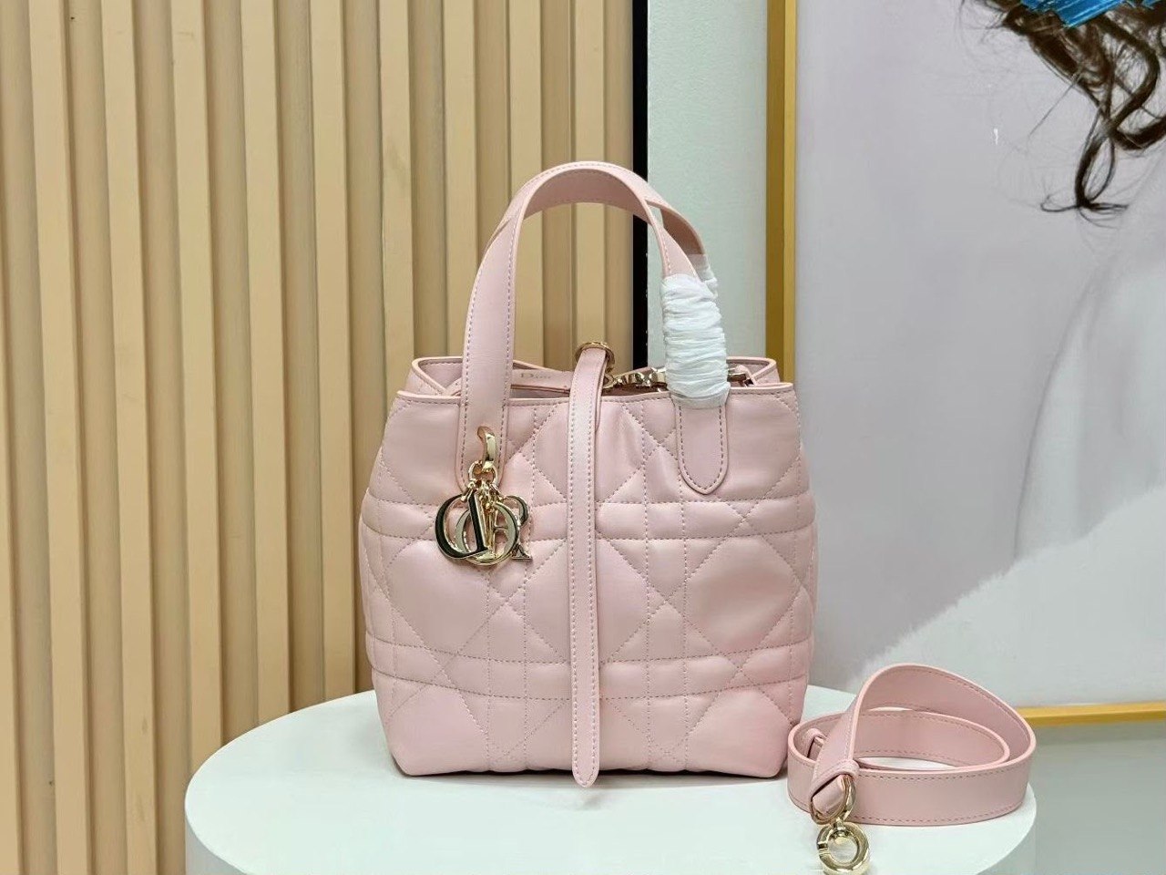 Dior Medium photo 9