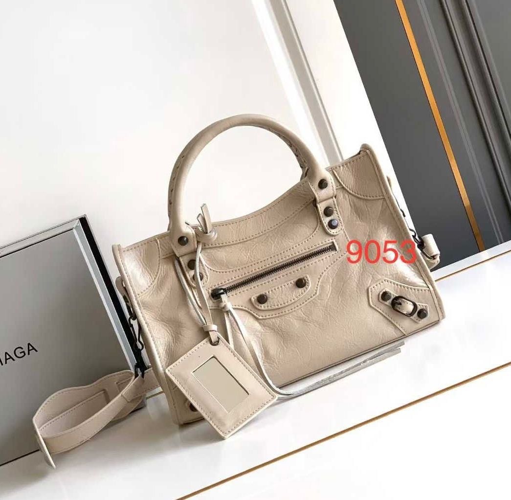 Balenciaga Classic photo 5
