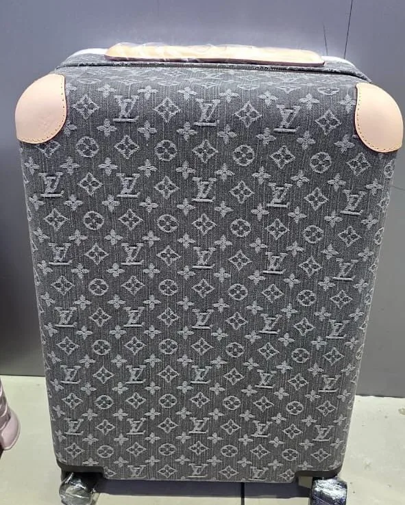 Louis Vuitton Horizon 55 photo 1