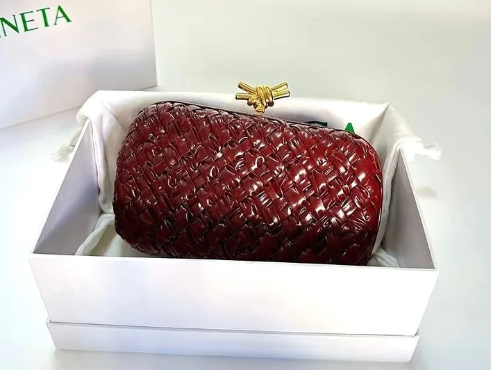 Bottega Veneta Clutch photo 1
