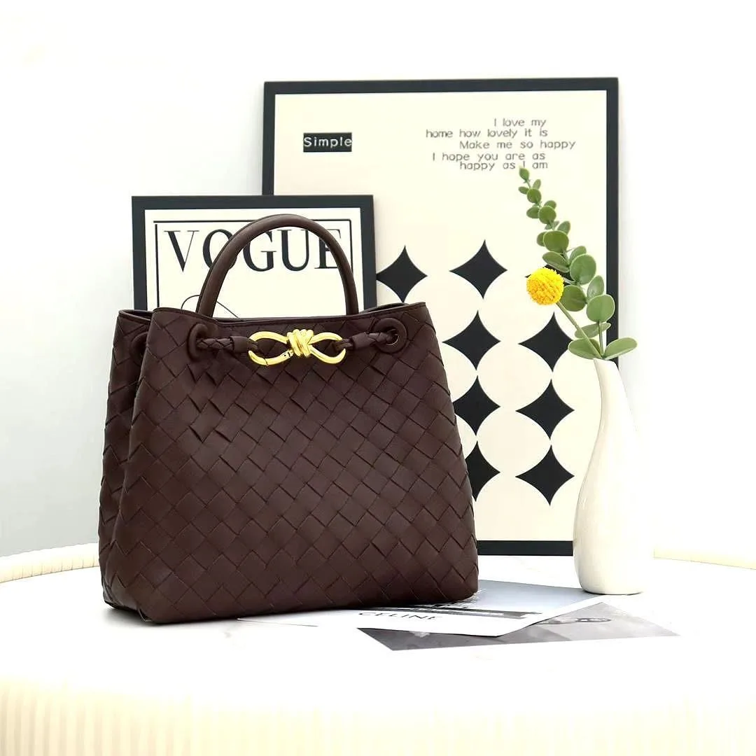 Bottega Veneta Andiamo photo 1