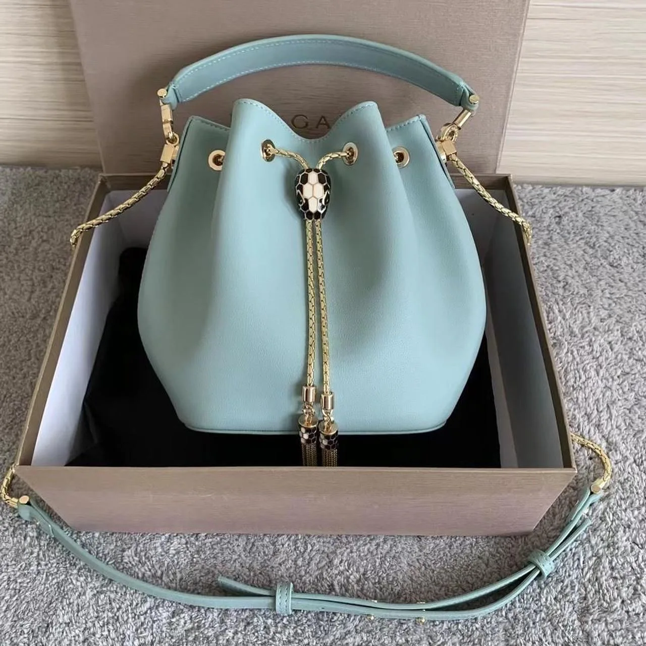 Bulgari Serpenti Bucket photo 1