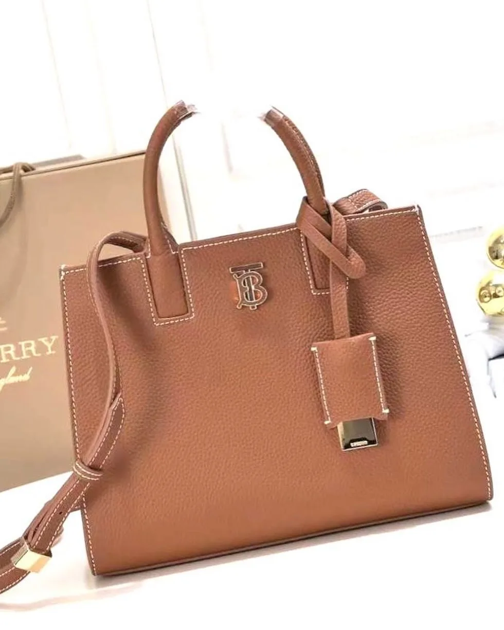 Burberry TB tote photo 1