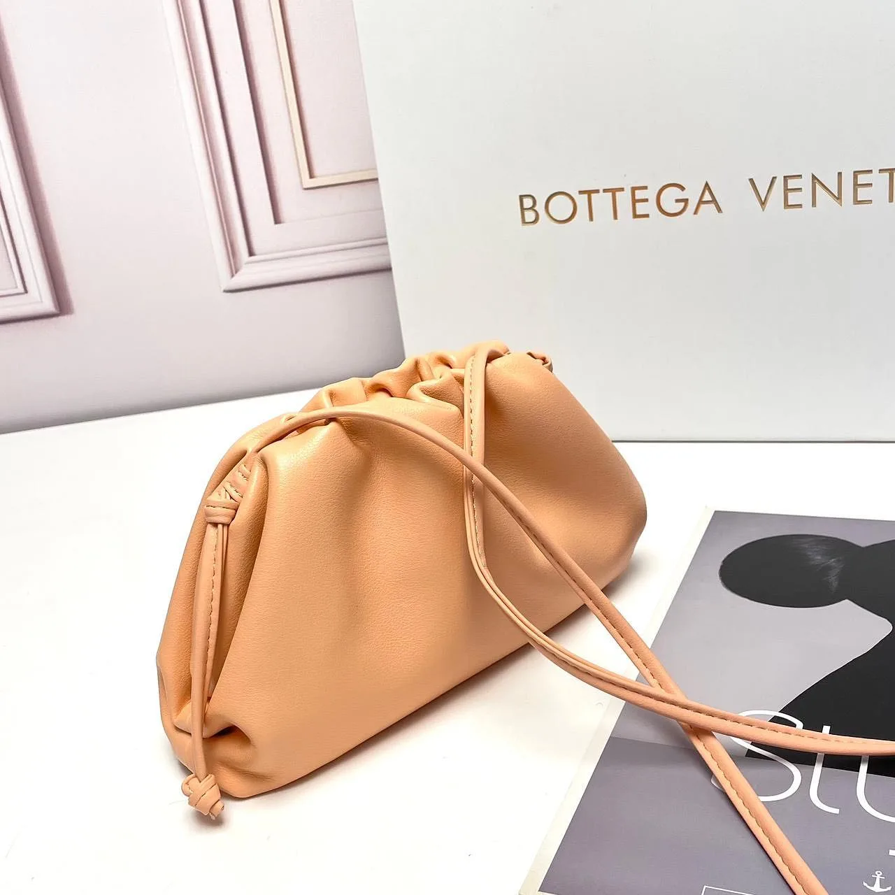 Bottega Veneta Jodie bag photo 1