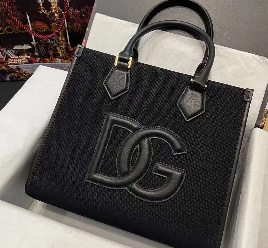 Dolce & Gabbana DG Logo Tote photo 1