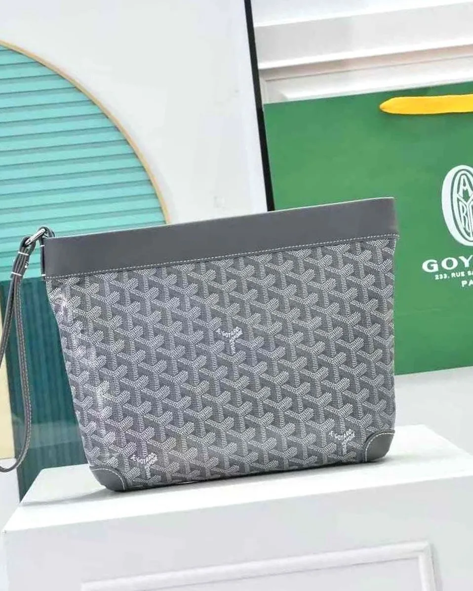 Goyard Clutch photo 1