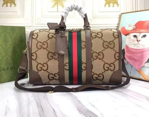 Gucci GG Supreme Duffle