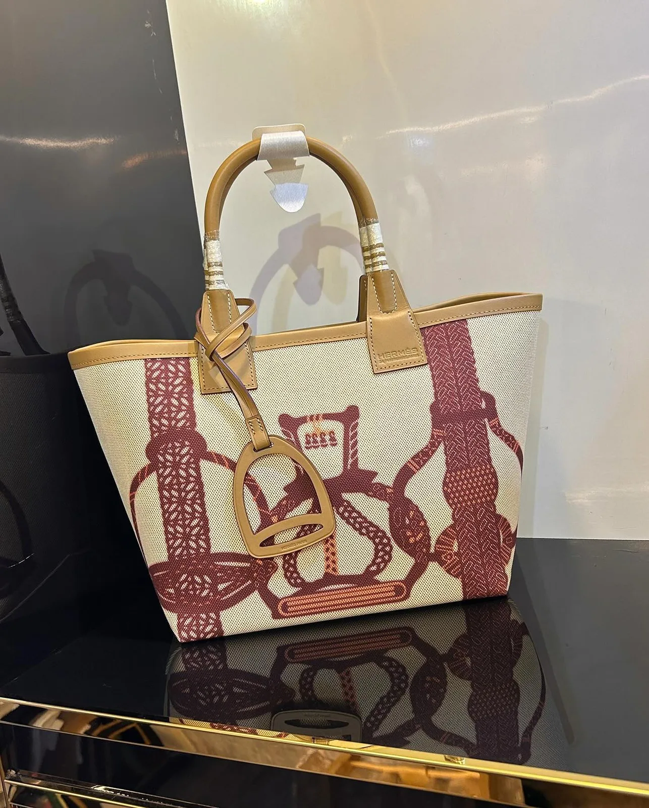 Hermès Tote Bag photo 1