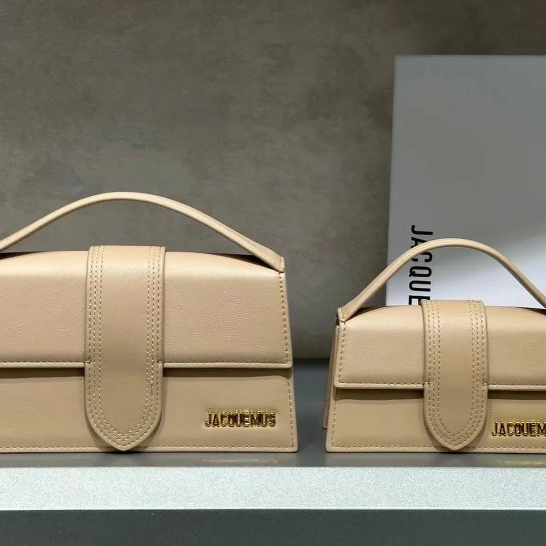 Jacquemus Shoulder Bag photo 1