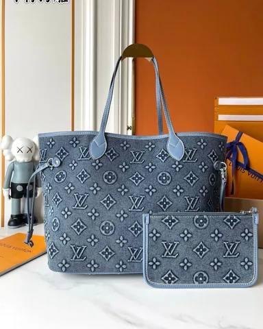 Louis Vuitton Shoulder Bag
