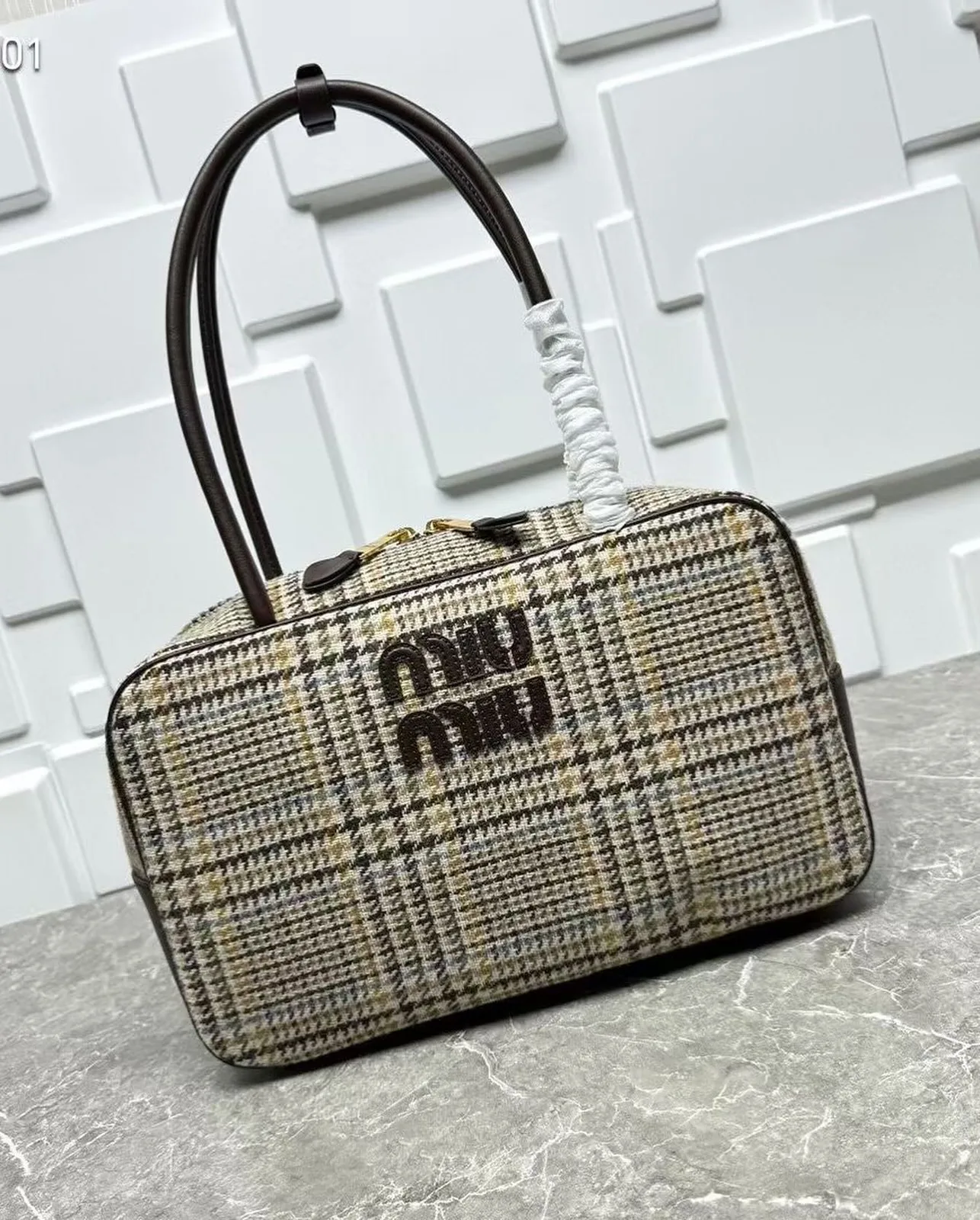 Miu Miu Handbag photo 1