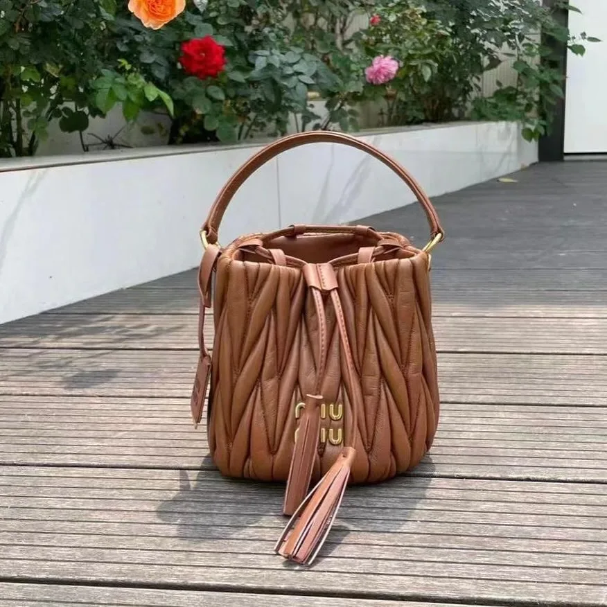 Miu Miu Matelassé Bucket Bag photo 1
