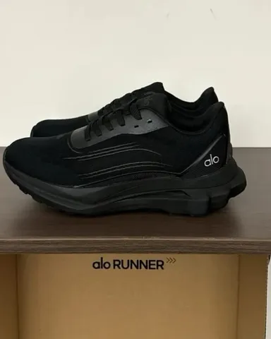 Alo Yoga Runner