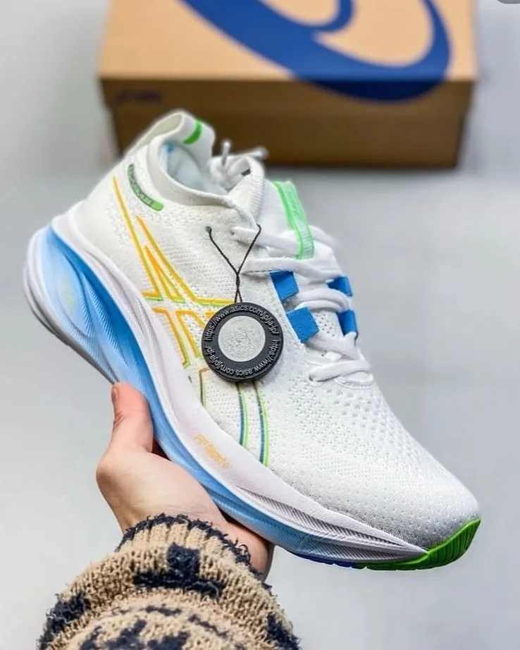 Asics Running Sneaker photo 1