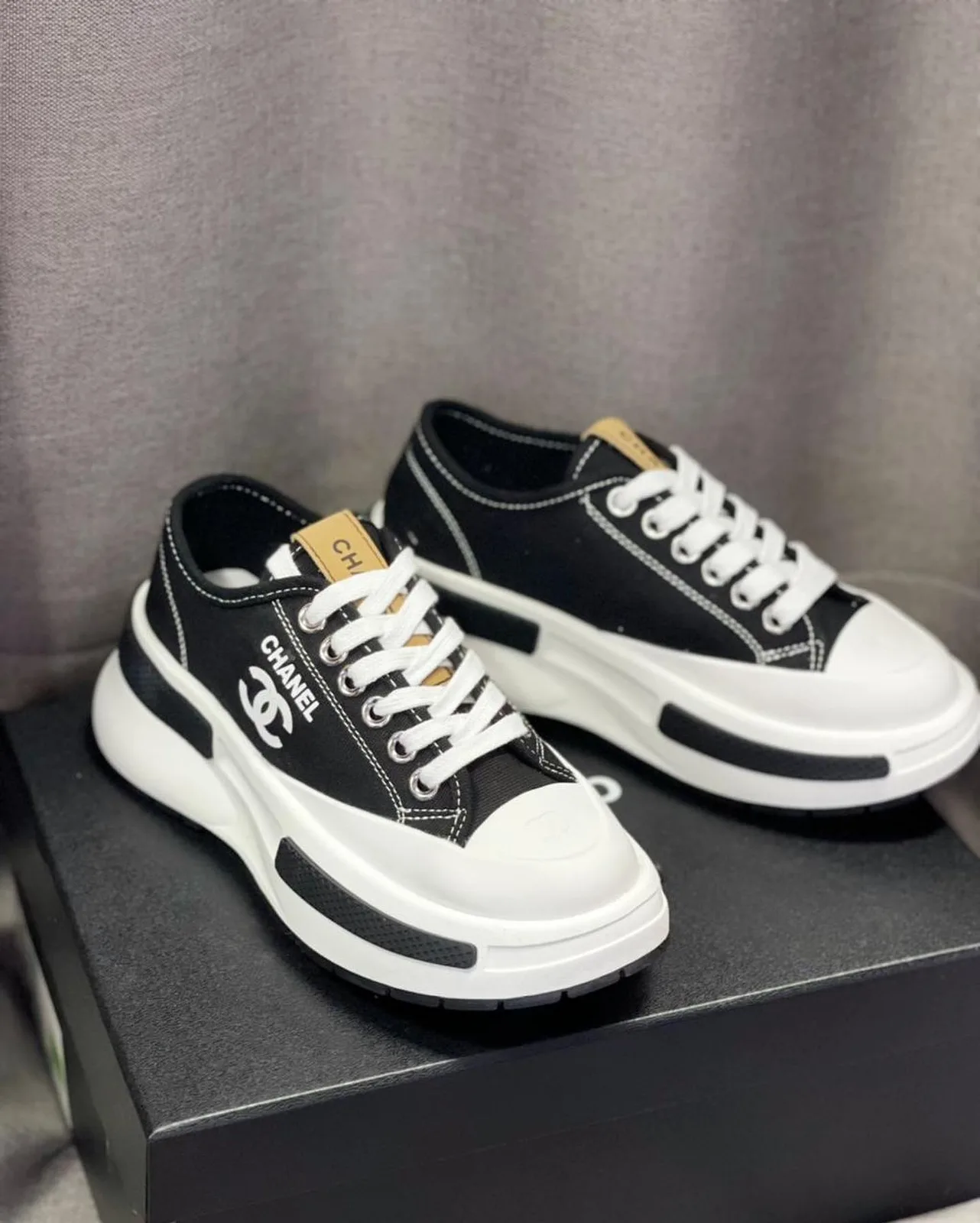 Chanel Sneaker photo 1