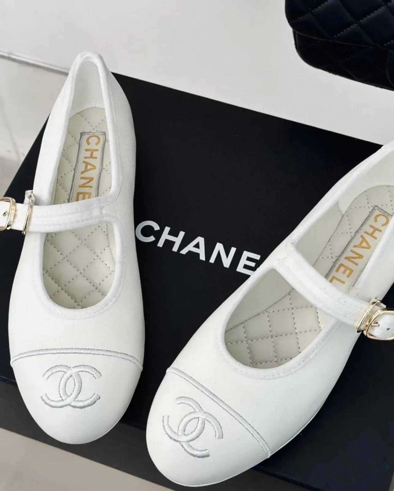 Chanel Ballet Flat photo 1