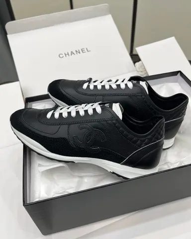Chanel Sneaker