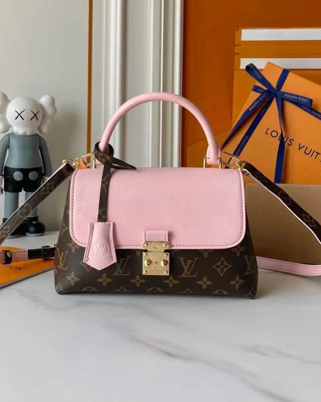 Louis Vuitton Twist PM photo 1