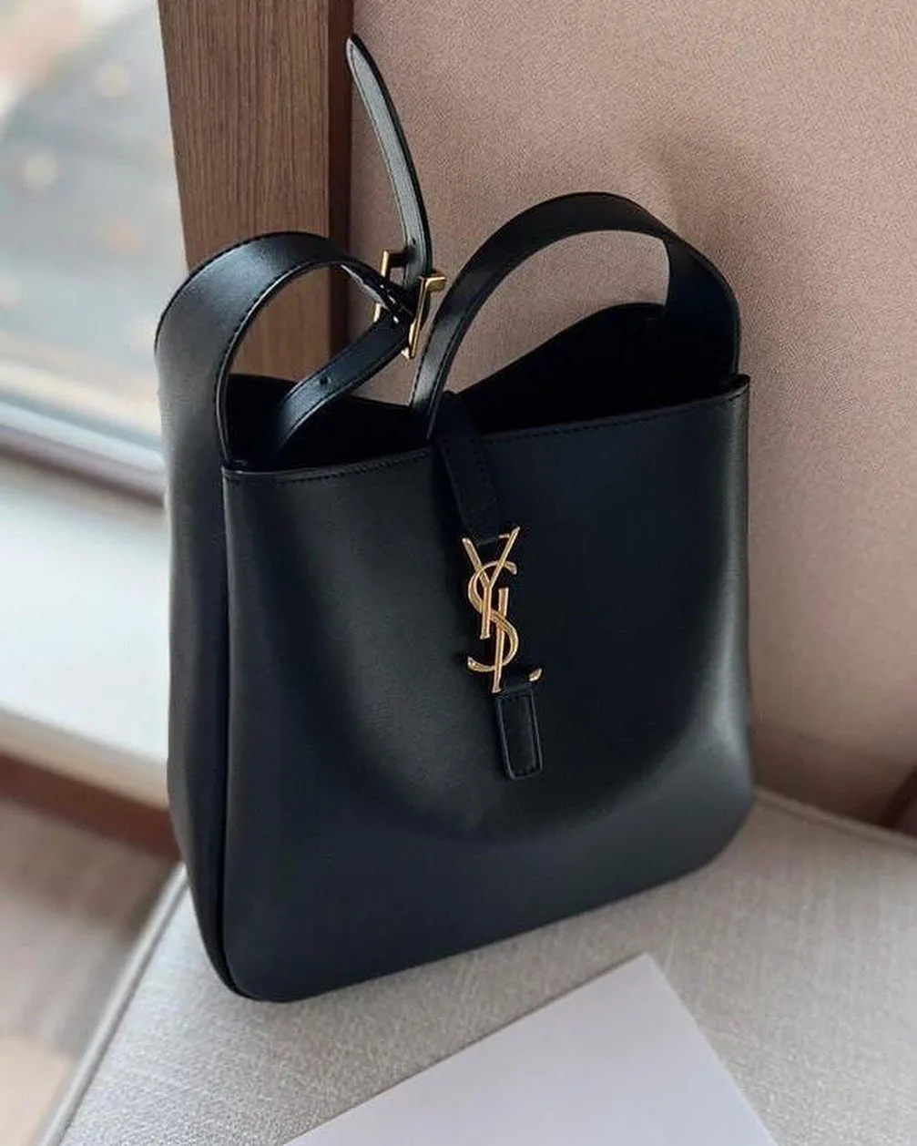 Saint Laurent Le 5à7 hobo photo 1