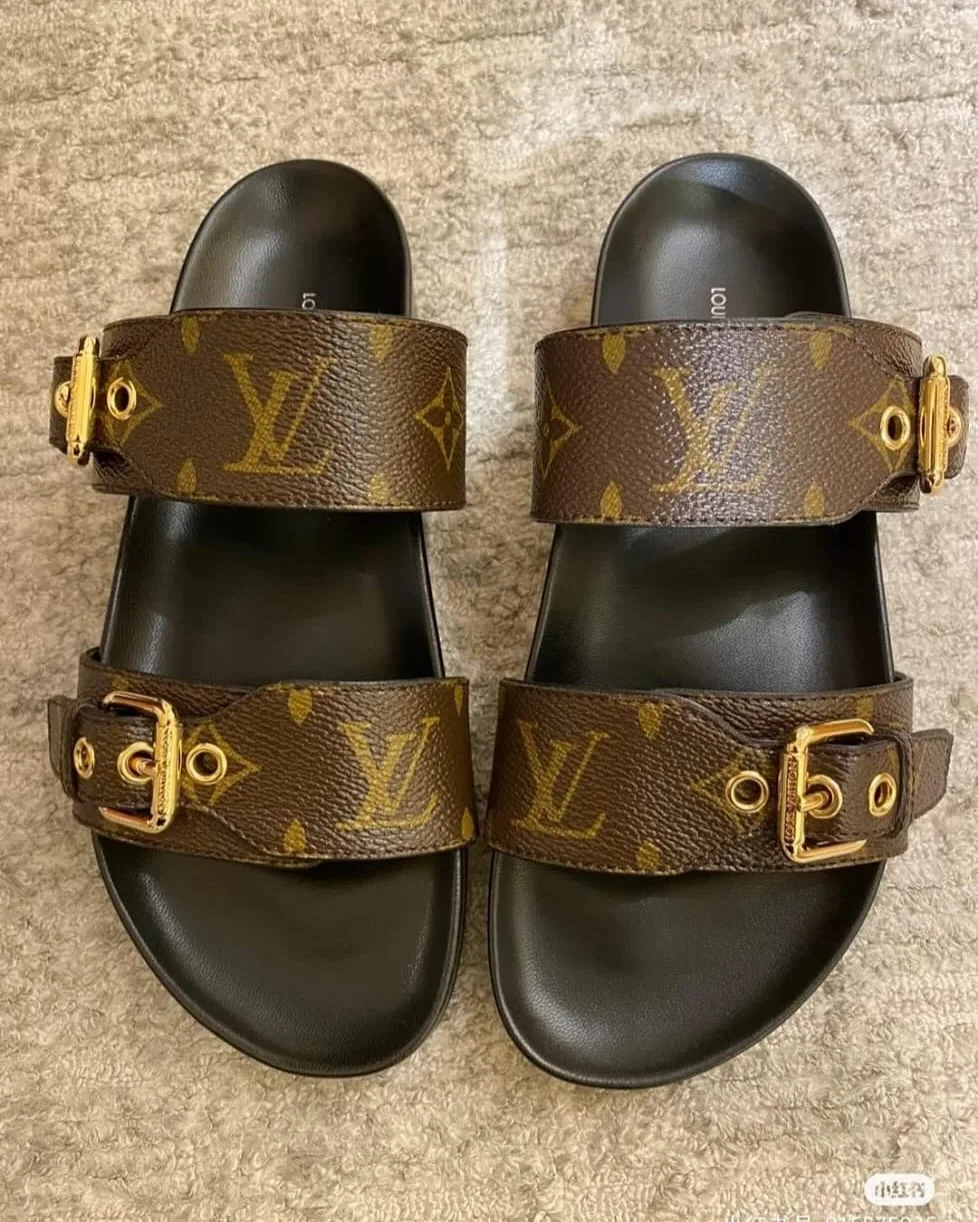 Louis Vuitton Sandal Monogram Canvas photo 1