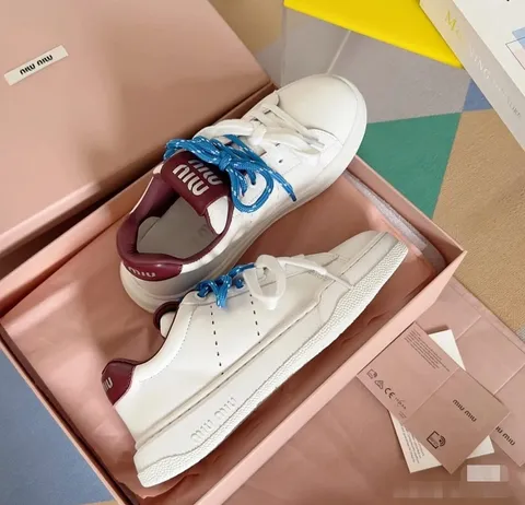 Miu Miu Sneaker