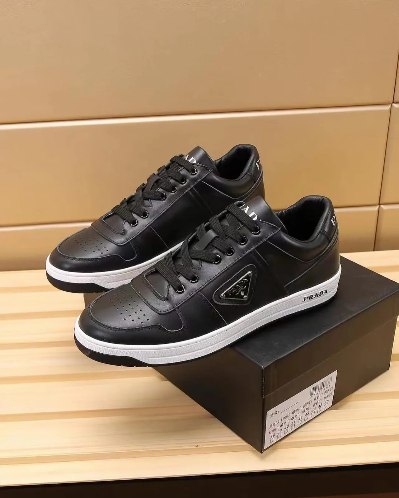 Prada Sneaker photo 1