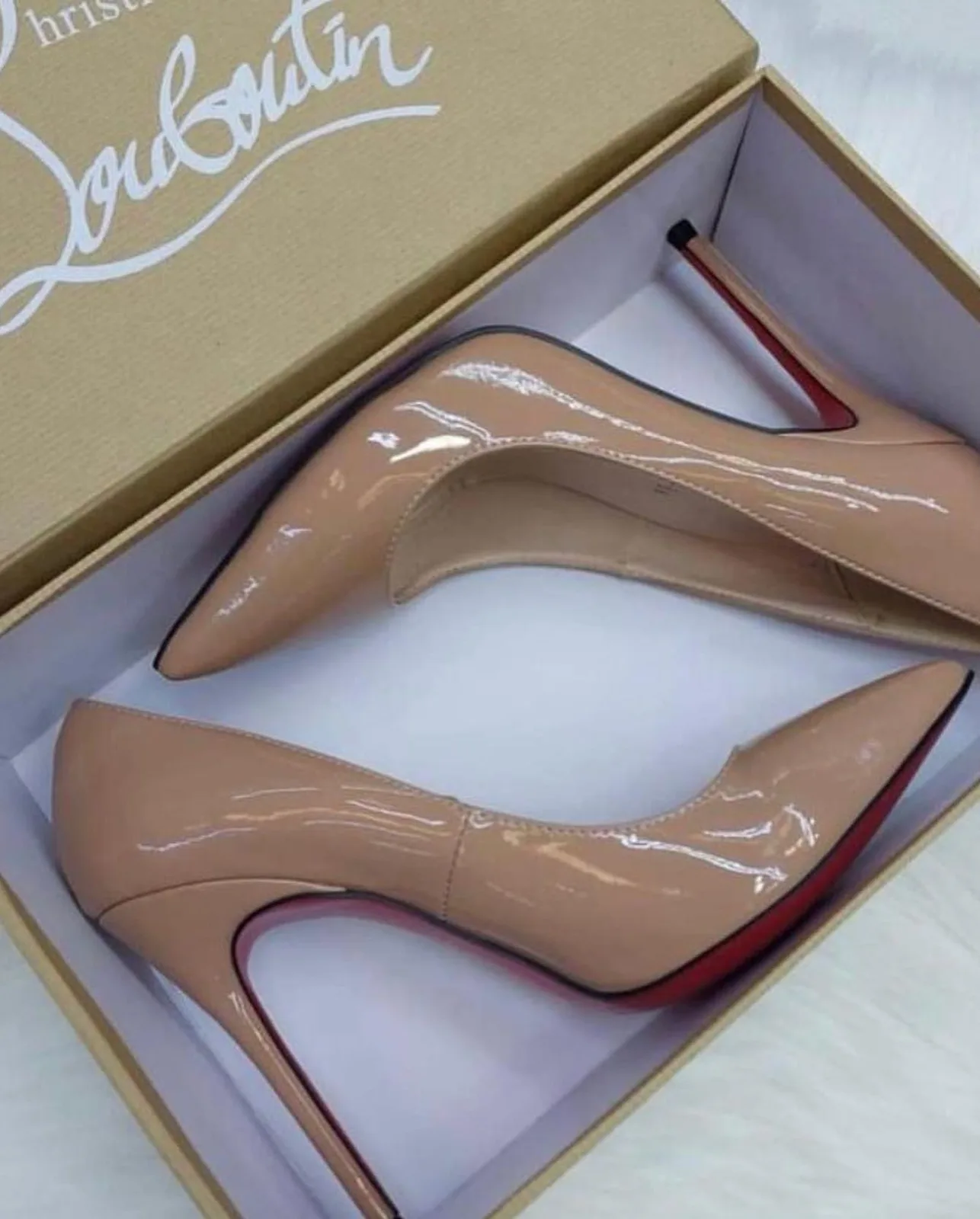 Christian Louboutin So Kate / Pigalle pointed-toe pump photo 1